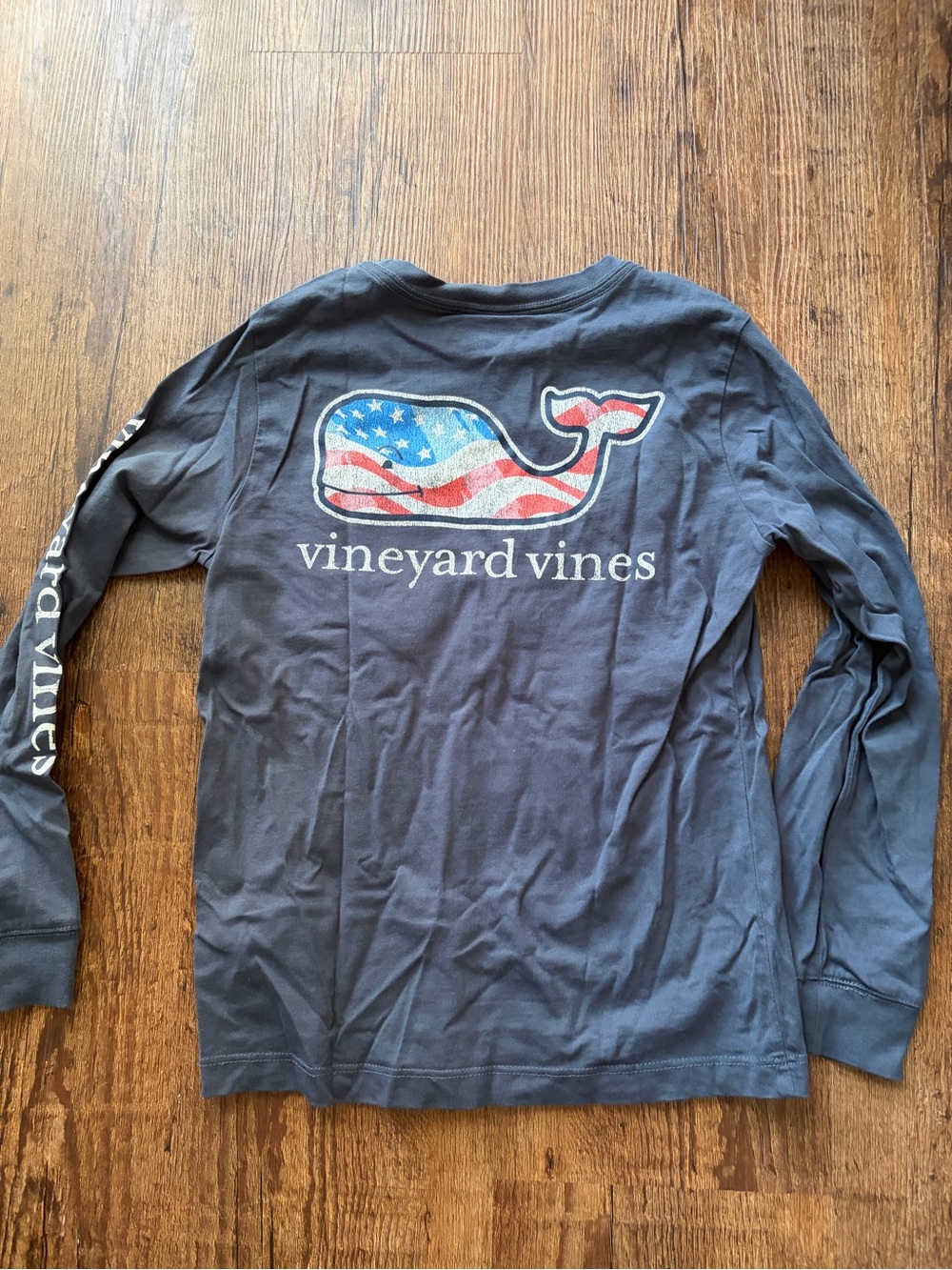 Vineyard Vines Navy Long-Sleeve Tee with American Flag Whale